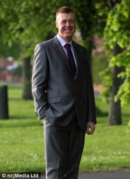 slank-article-455-2639485-1E30486300000578-388_306x423