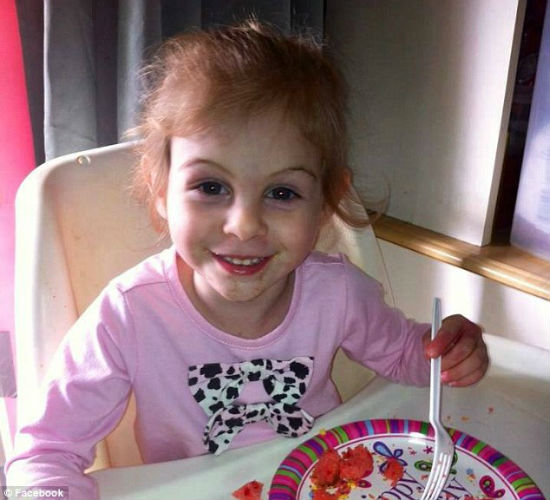 pige-smil-550-article-2658062-1EC4D52A00000578-966_634x576