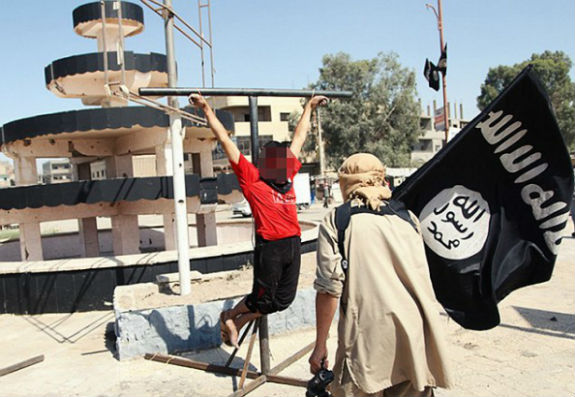 isis-fanger-6-575-article-2719991-205D371F00000578-6_634x438